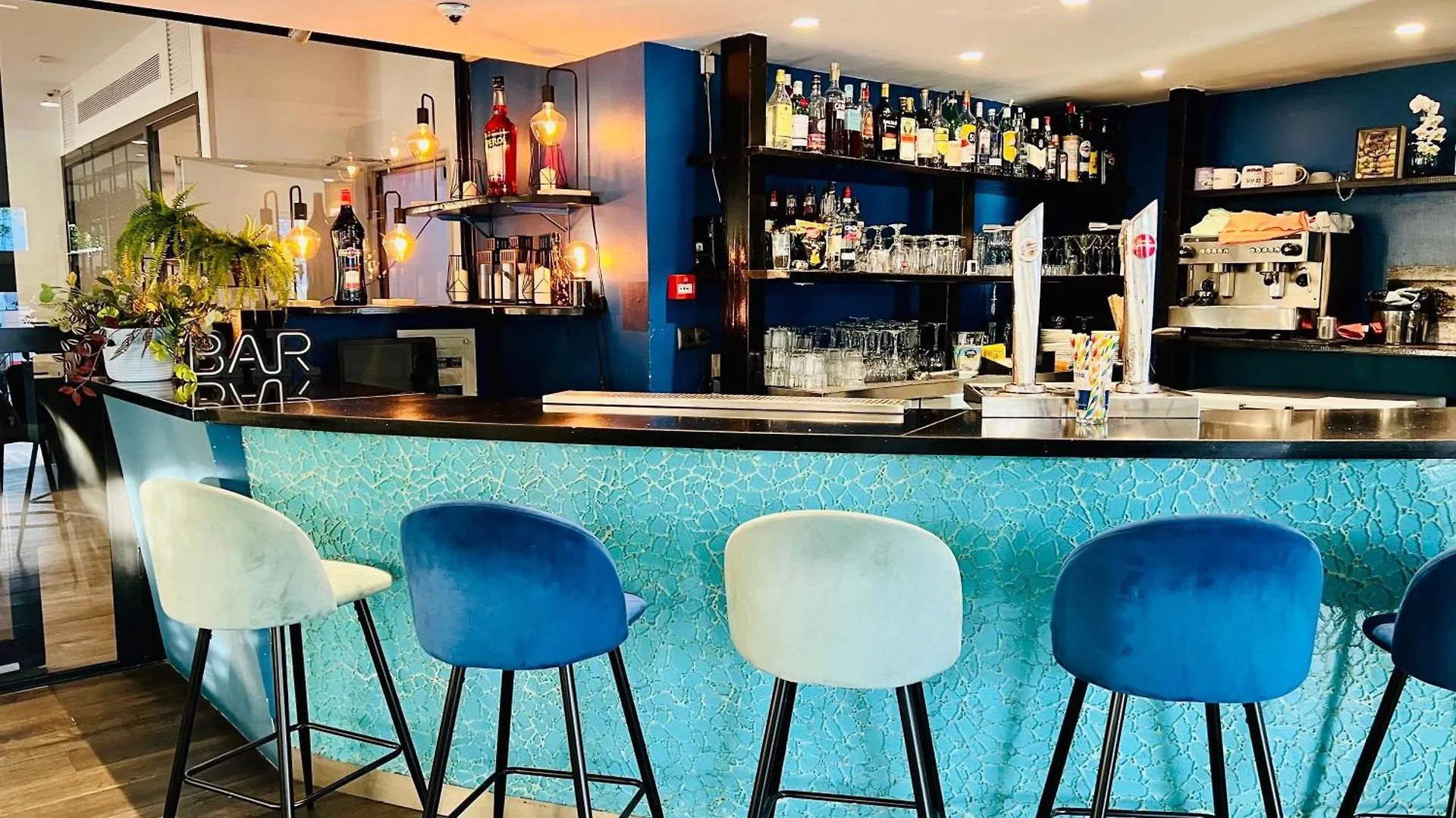 Hotel 54 Barceloneta 3*, Barcelona